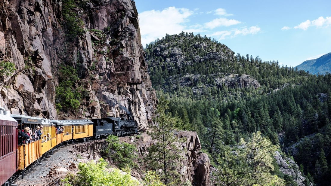 Evaluasi Pelayanan Imigrasi di Mentawai: Dari Hambatan menuju Keberhasilan